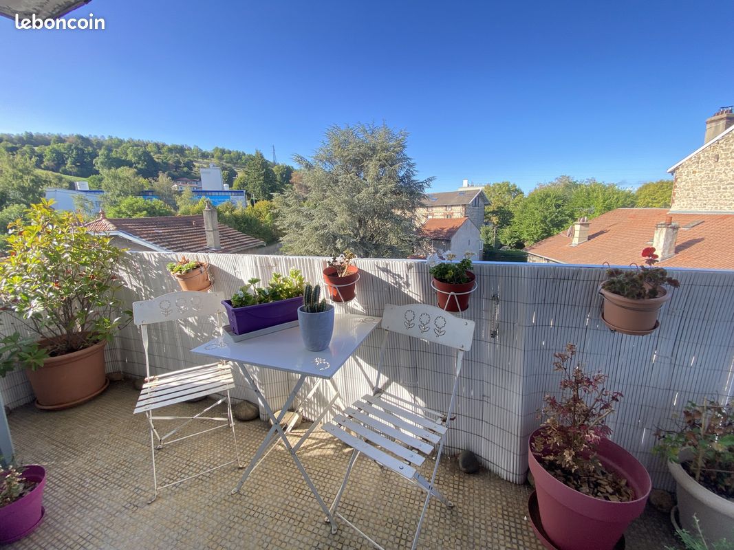Appartement 3 pièces 79 m² · à Saint-Étienne · 79 m² · 93 000 €