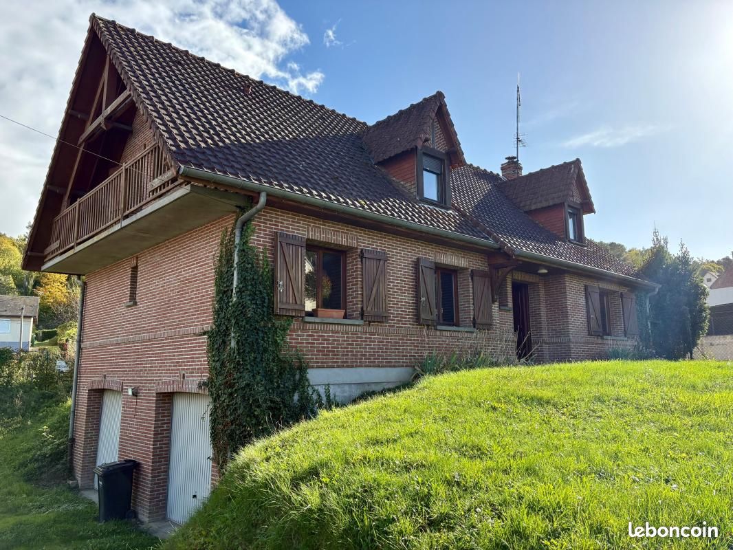 Maison 7 pièces 155 m² · à Poix-de-Picardie · 155 m² · 250 000 €