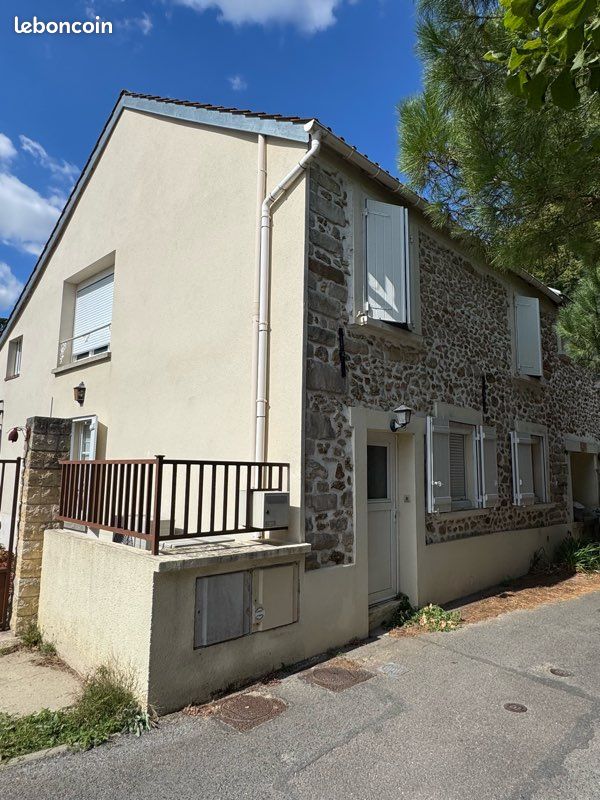 Maison 4 pièces 100 m² · à Bruyères-le-Châtel · 100 m² · 315 000 €