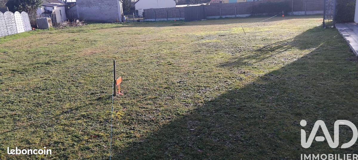 Terrain 693 m² · à Moncé-en-Belin · 693 m² · 59 000 €