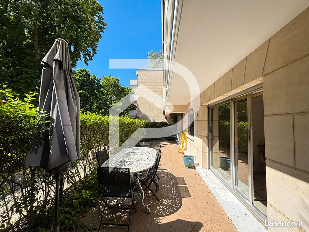 Appartement 5 pièces 107 m² · à Montmorency · 107 m² · 448 000 €