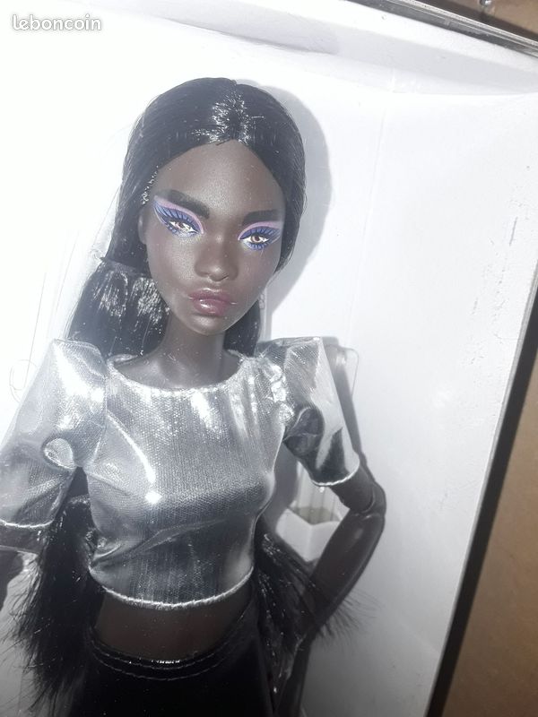 Barbie Signature Looks 10 Poupée Collector Collection NEUVE NRFB (image 3)