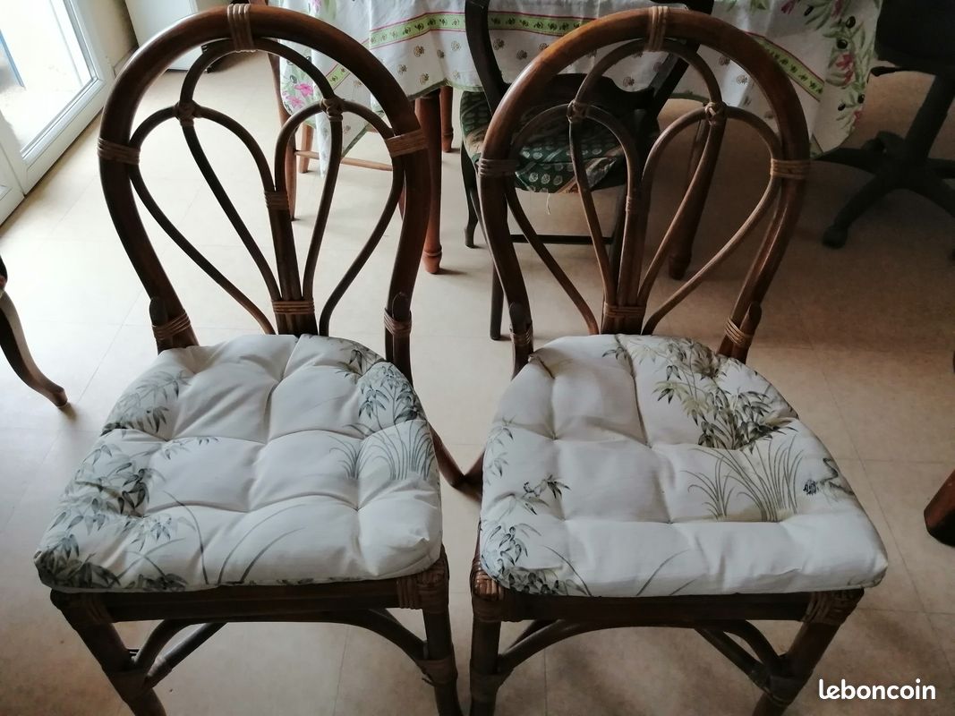Chaise en rotin (image 1)