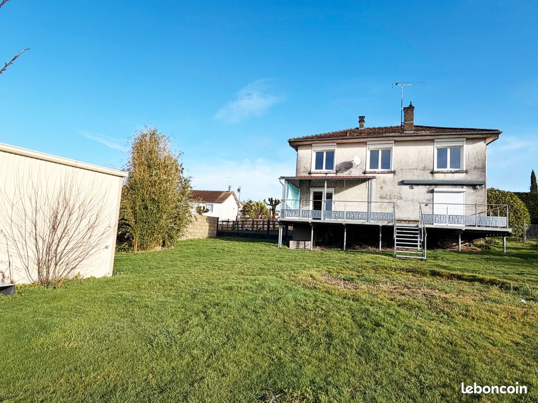 Maison 7 pièces 126 m² · à Saint-Mathieu · 126 m² · 134 000 €