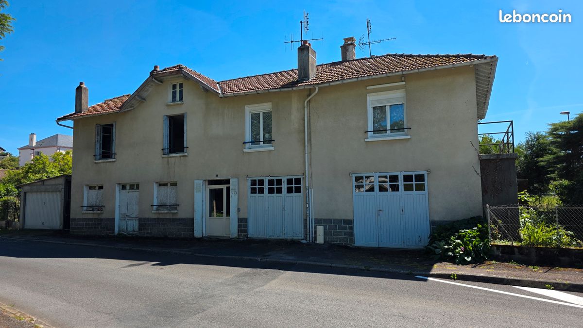 Maison 9 pièces 145 m² · à Val d'Issoire · 145 m² · 55 000 €