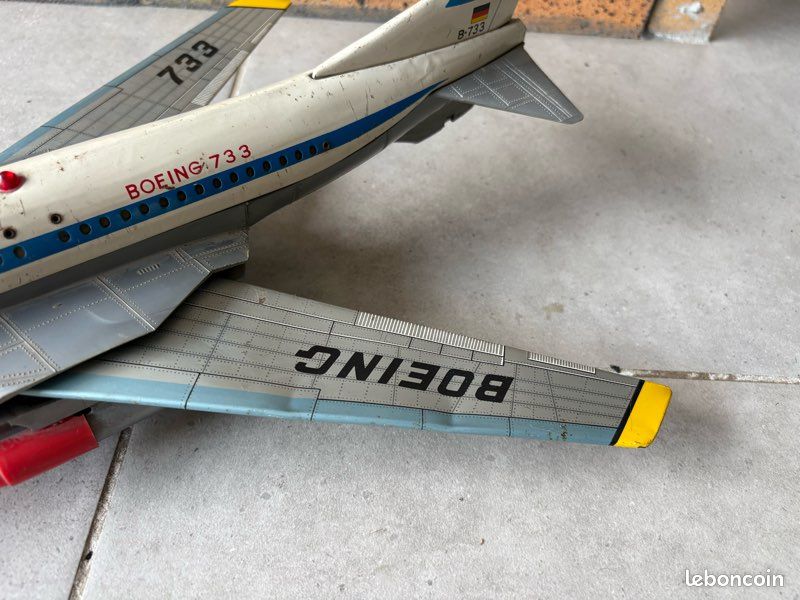 Jouet Ancien Avion En Tôle – BOEING 737 – Fabrication Japon – Pièce Rare Collection