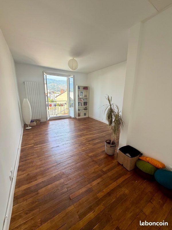 Appartement 3 pièces 55 m² · à Grenoble · 55 m² · 134 900 €