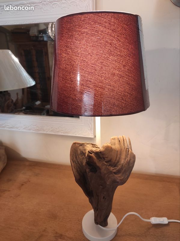 Lampe en bois flotté (image 3)