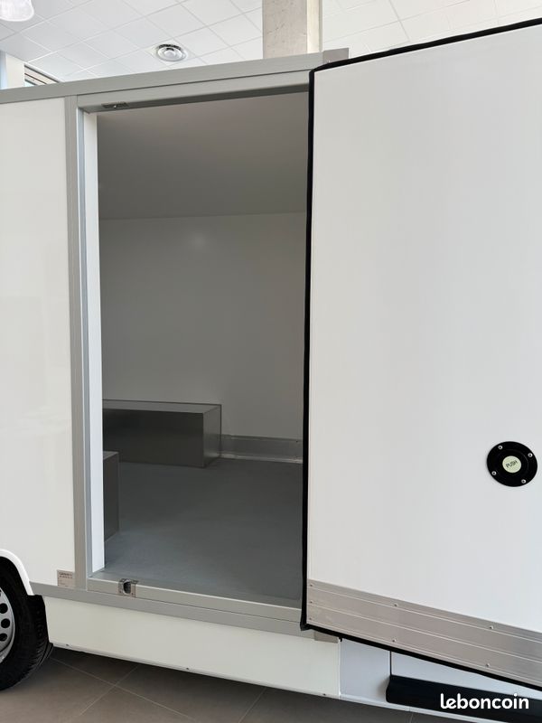 48500 Euros HT - E SCUDO électrique version plancher cabine avec cellule isotherme (image 8)