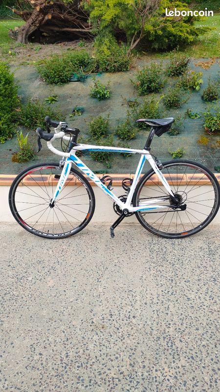 Vélo course Carbone Time Vélos