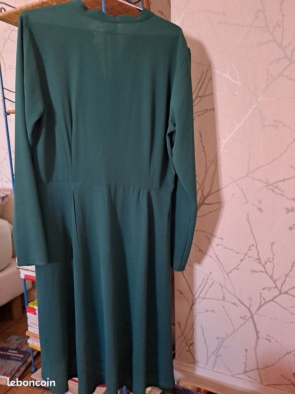 Robe Tunic Noire Taille 42 - Coton/Élasthanne - Motif Floral - Manches Courtes