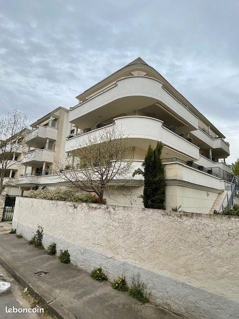 Appartement 3 pièces 74 m² · à Bry-sur-Marne · 74 m² · 1 990 €