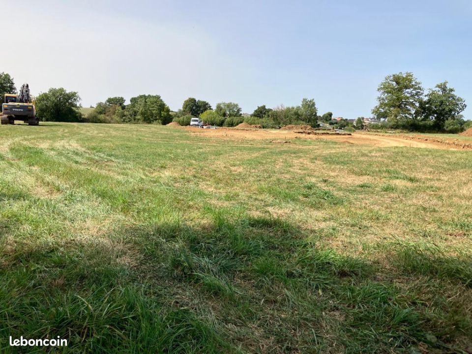Terrain 584 m² Arpajon Sur Cere · à Arpajon-sur-Cère · 45 500 €