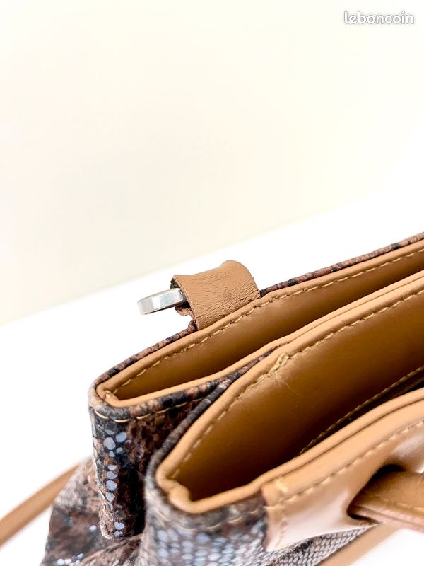 Sac à main/ à dos Actuel Paris camel python, vintage chic, femme, assez bon état (image 7)