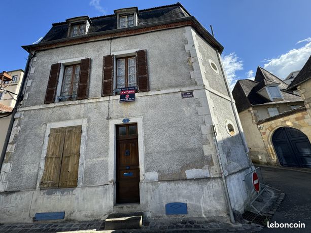 Maison 6 pièces 230 m²