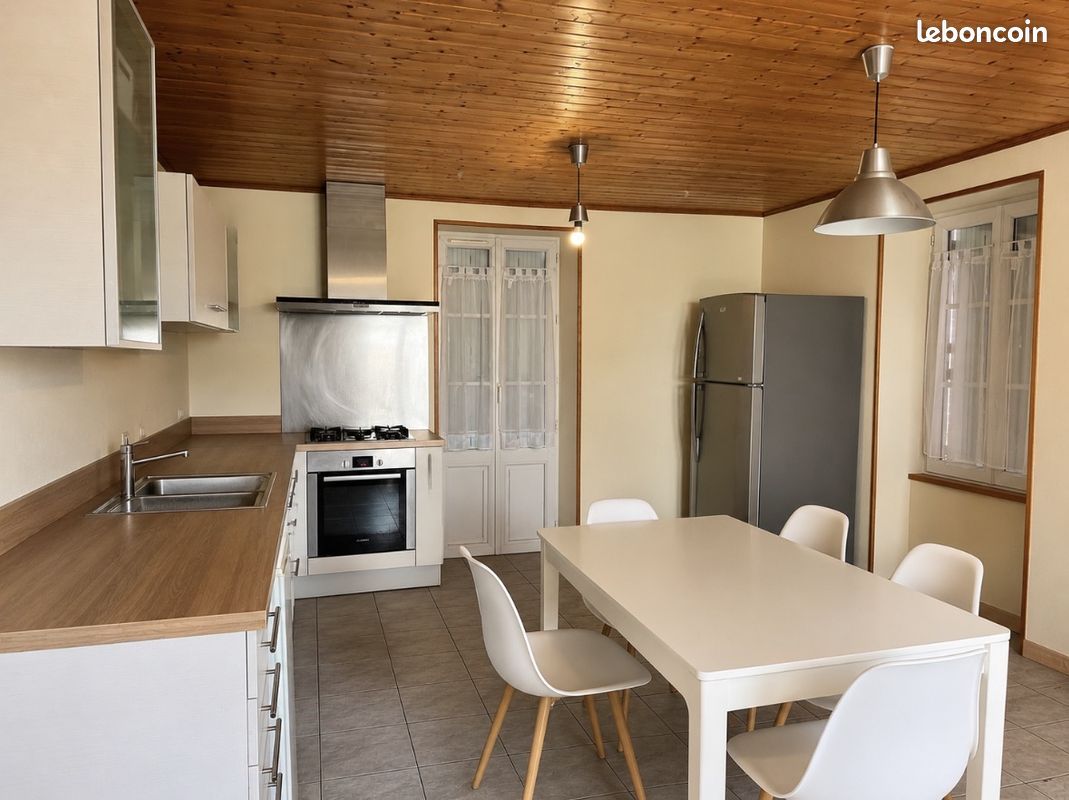 Maison 3 pièces 59 m² · à Montaigu-Vendée · 59 m² · 700 €