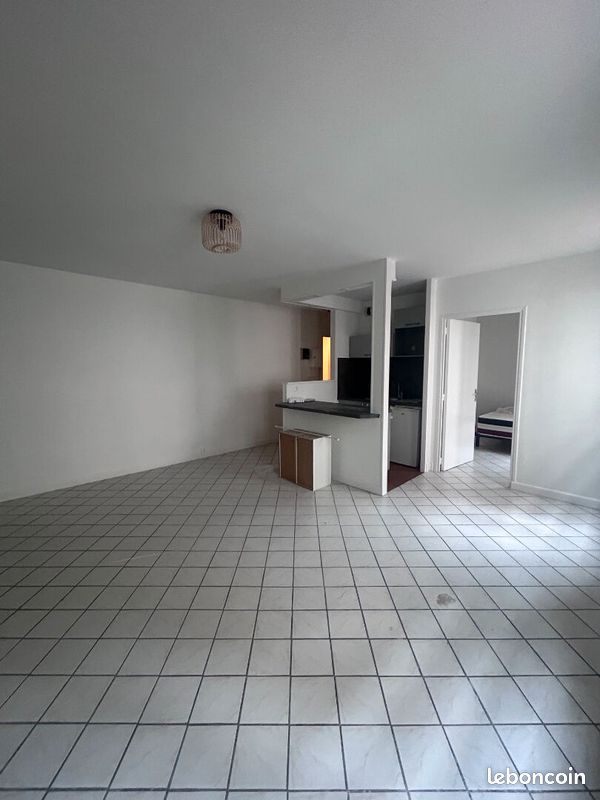 Appartement 2 pièces 39 m² · à Moulins · 39 m² · 450 €