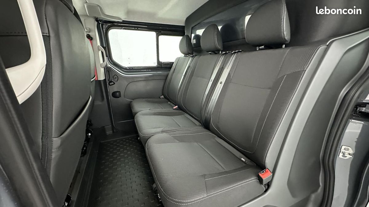 Renault Trafic COMBI Trucks Ca L2H1 3000 2.0 dCi 150ch RED Edition EDC (image 8)