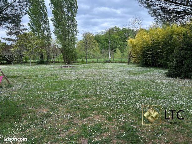 Terrain 880 m² BARON