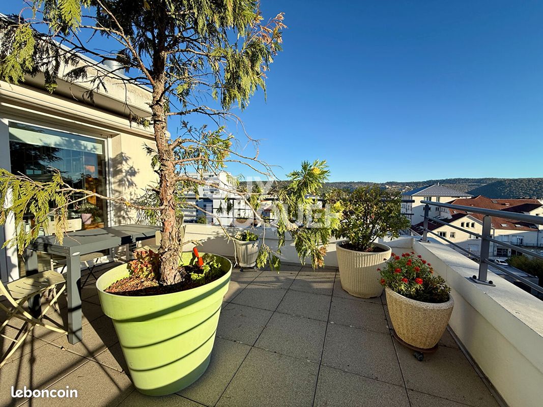 Appartement 3 pièces 96 m² · à Besançon · 96 m² · 305 000 €