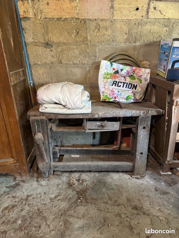 Petit établi ancien vintage (image 1)