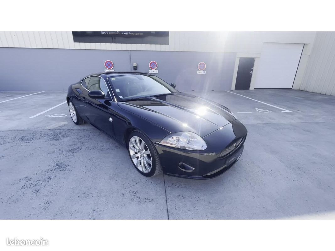 Lot De 2 Vérins De Hayon Neufs Pour Jaguar XK8 Coupé - Réf TB0942