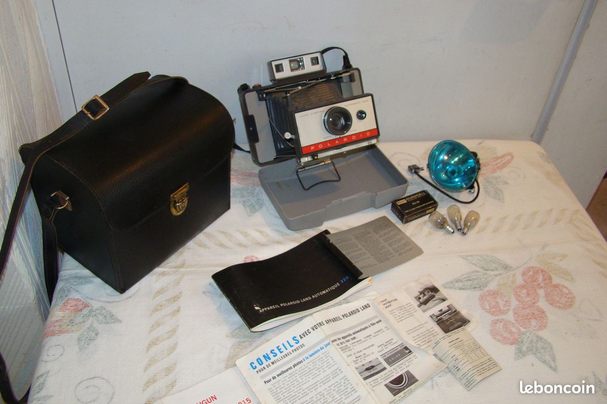Lot De 4 Appareils Photo Vintage Polaroid – Swinger, Land, Square Shooter, Colorpack