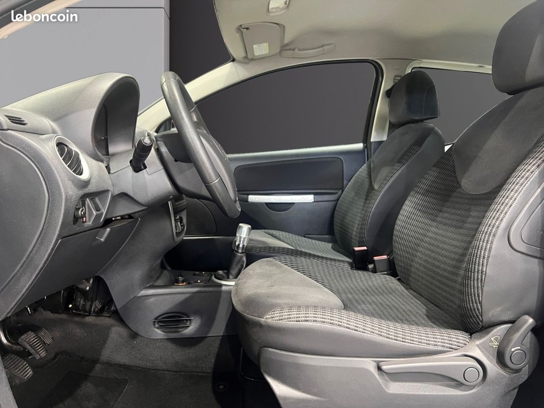 CITROEN C2 TONIC 60Ch 1ère Main Radars de Recul Climatisation (image 10)