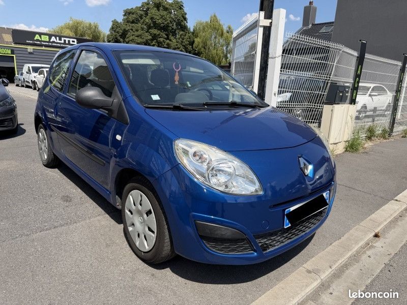 Renault TWINGO II 1.2 16V 75CH DYNAMIQUE (image 1)
