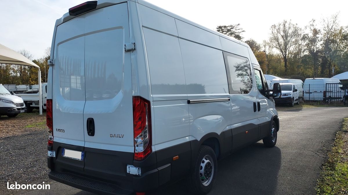 Iveco DAILY 35S FG 7 PLACES 35S14 2.3 V12 (image 6)