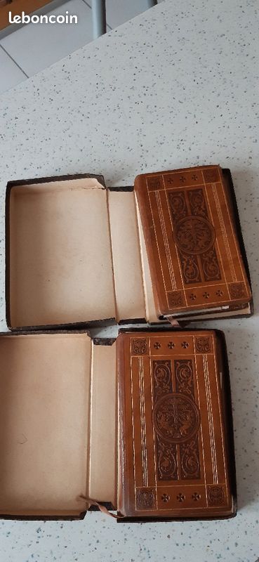 Articles religieux: 2 missels (image 2)