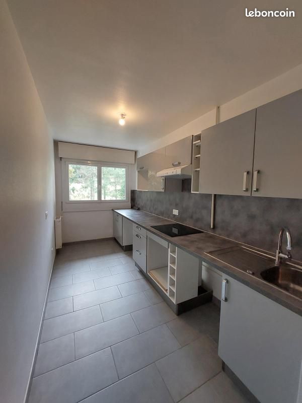 Appartement a louer rueil-malmaison - 4 pièce(s) - 77 m2 - Surfyn