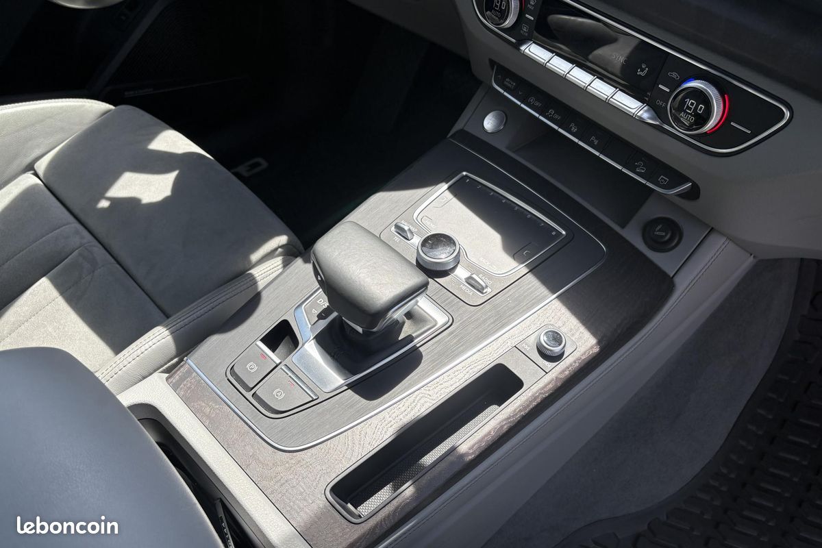 Audi q5 2.0 40 tdi 190 design luxe quattro s-tronic bva1 (image 18)