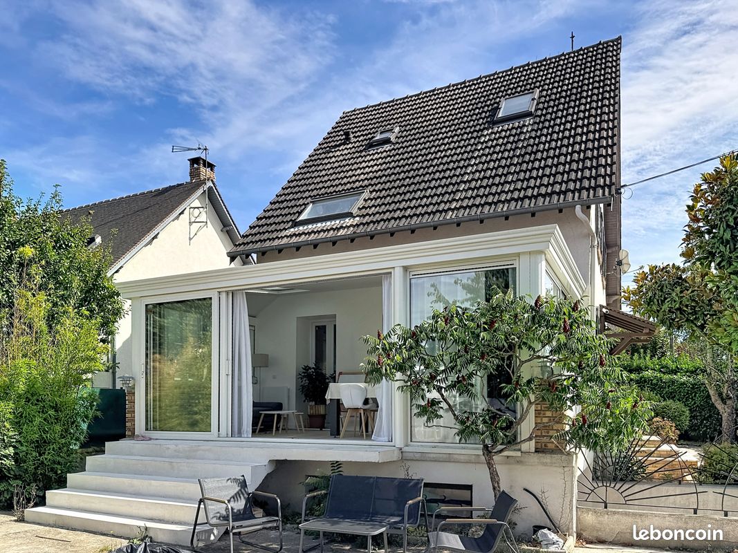 Maison 7 pièces 135 m² · à Paray-Vieille-Poste · 135 m² · 443 000 €