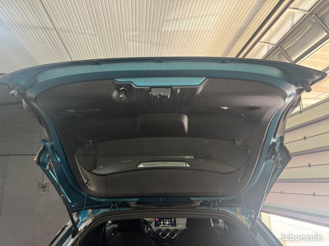 DS DS3 CROSSBACK PureTech 130 CV EAT8 So Chic/ puretech / COURROIE OK/ ENTRETIENT 05.2026 (image 37)