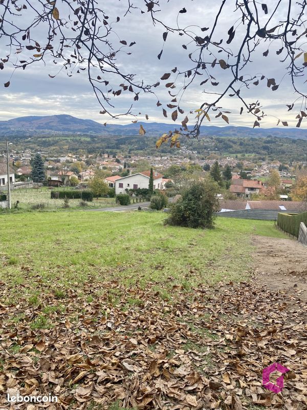 Terrain 2122 m² · à Courpière · 2 122 m² · 80 000 €