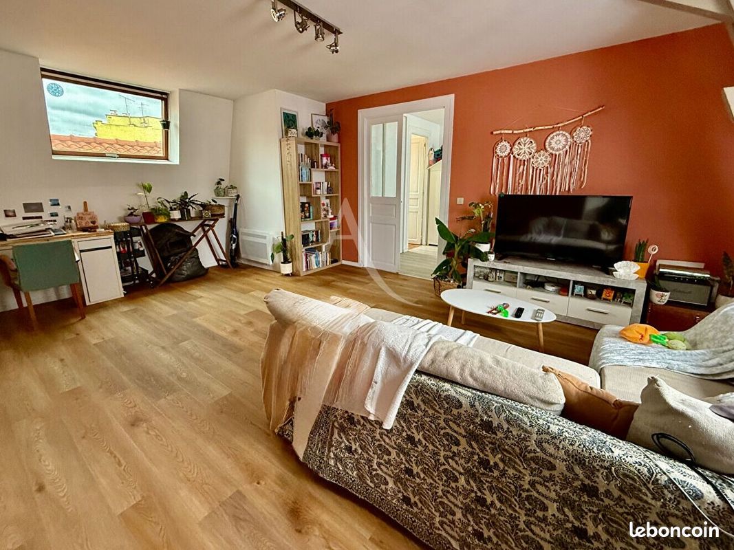 Immeuble 6 pièces 180 m² · à Pau · 180 m² · 270 000 €