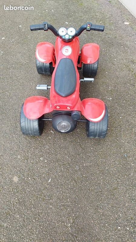 Quad a pédales pour enfants neuf (image 4)