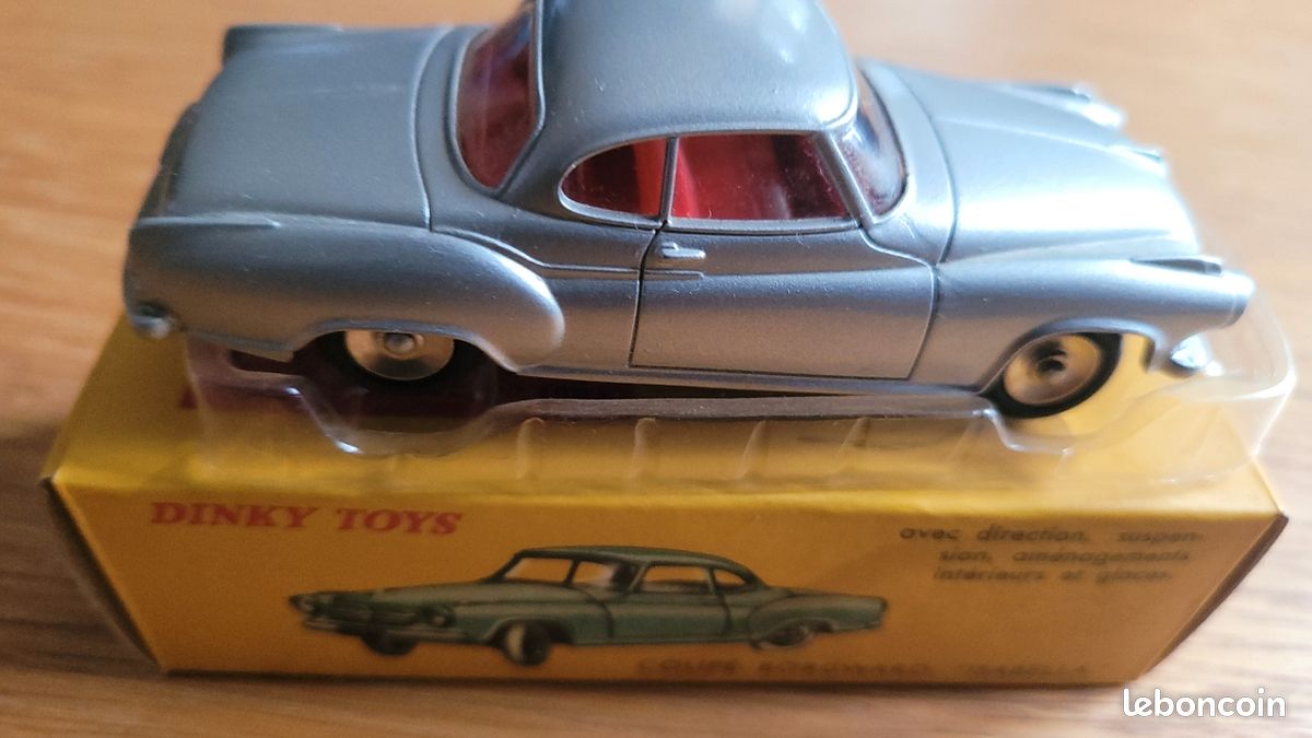 Borgward Isabella Coupé 1961 - Dinky Toys Chine 1/43