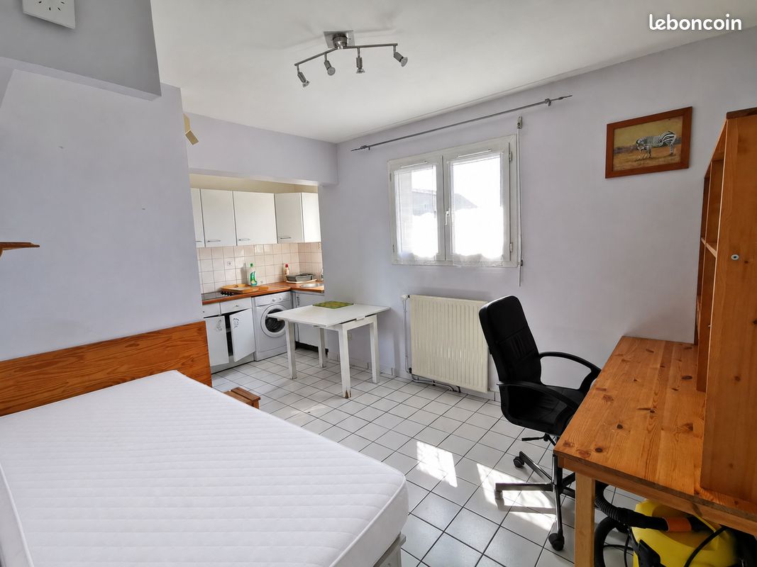 Appartement 1 pièce 21 m² · à Évry-Courcouronnes · 21 m² · 610 €/mois