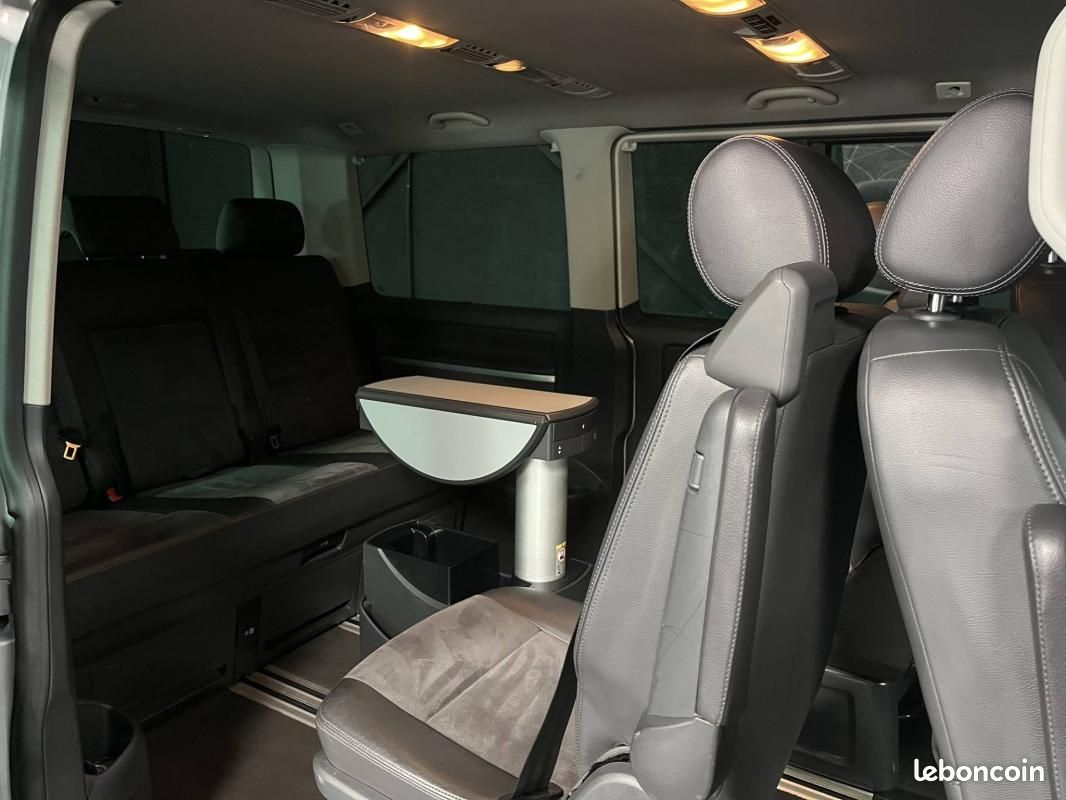 Volkswagen Multivan T5 2.0 TDI 180ch Carat 4Motion (image 12)