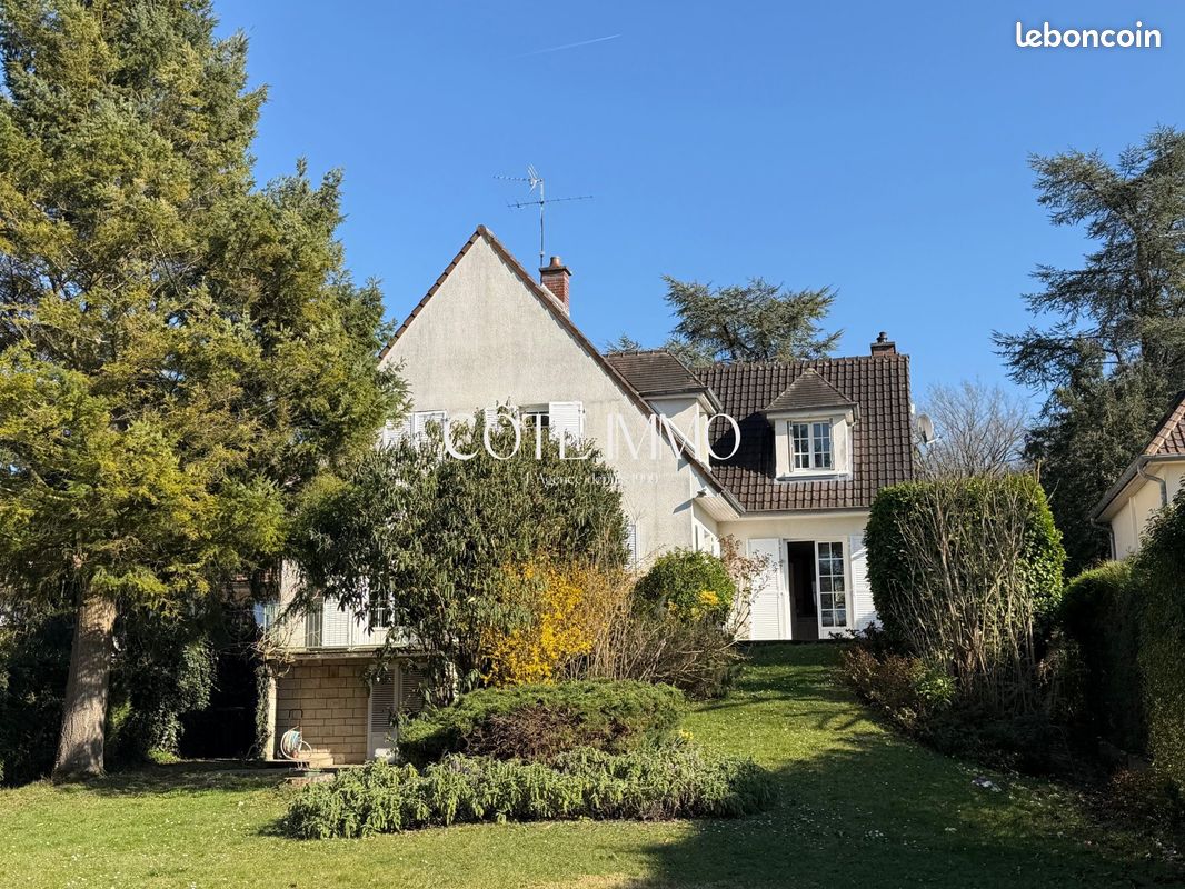 Maison 9 pièces 170 m² · à Gouvieux · 170 m² · 619 000 €