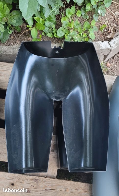 Bas mannequin jambes enfant noir – vitrine / présentation (image 2)