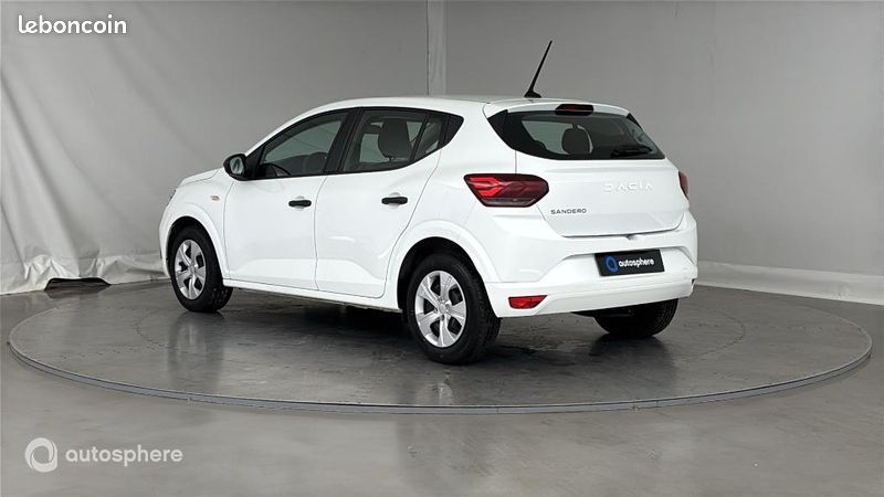 Dacia Sandero 1.0 SCe 65ch Essential (image 8)