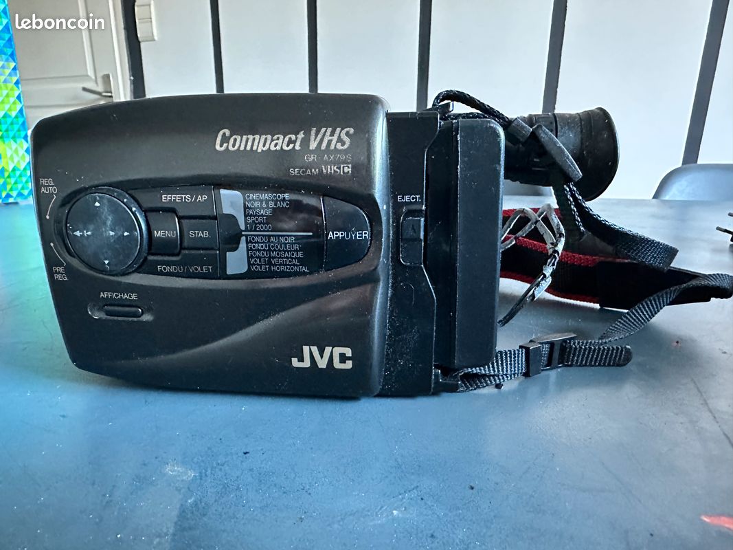 JVC GR-AX42S - Caméscope - Video VHS-C (Réf#G-479
