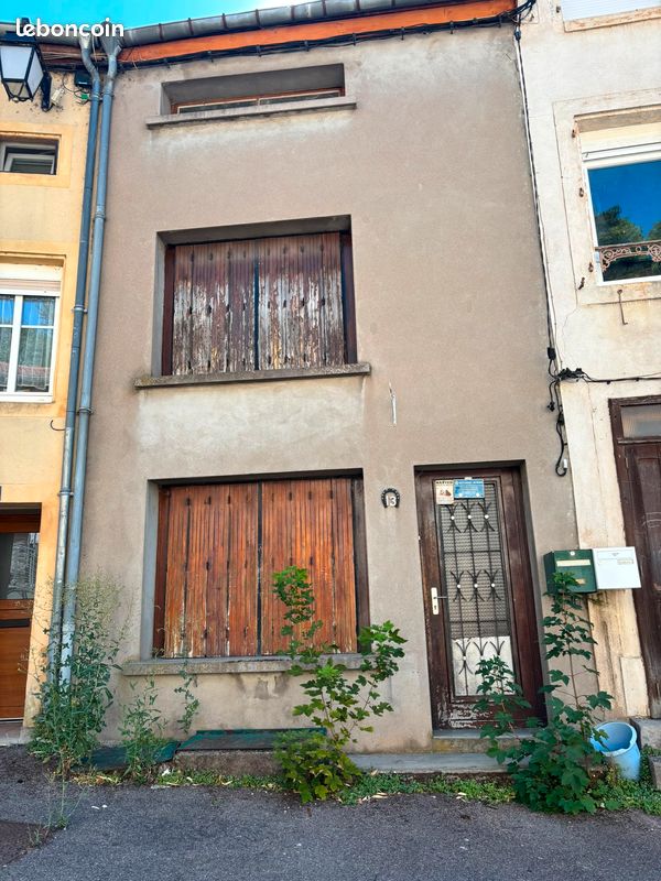 Maison 10 pièces 168 m² · à Val de Briey · 168 m² · 90 000 €