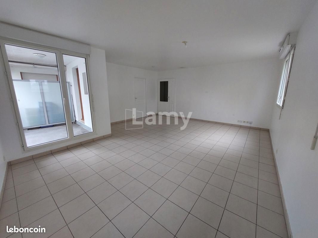 Appartement 3 pièces 68 m² · à Massy · 68 m² · 1 052 €/mois