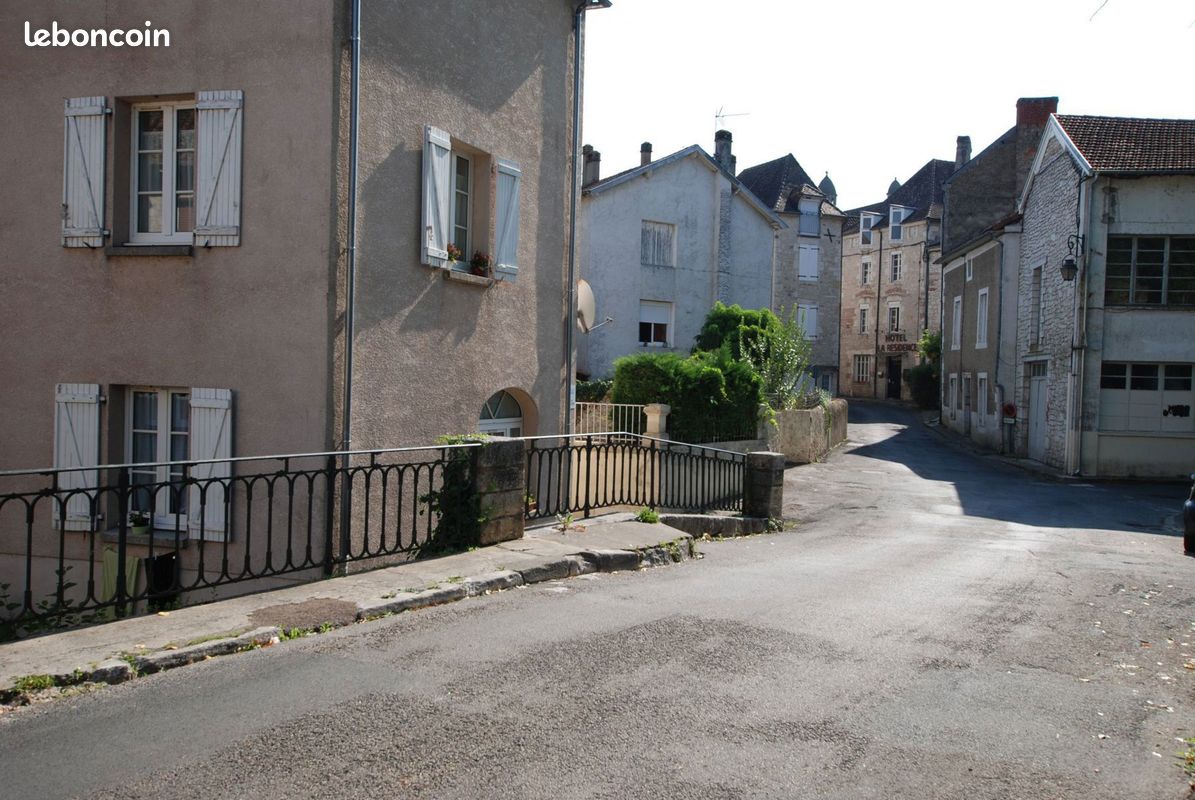Immeuble 120 m² · à Souillac · 120 m² · 89 620 €