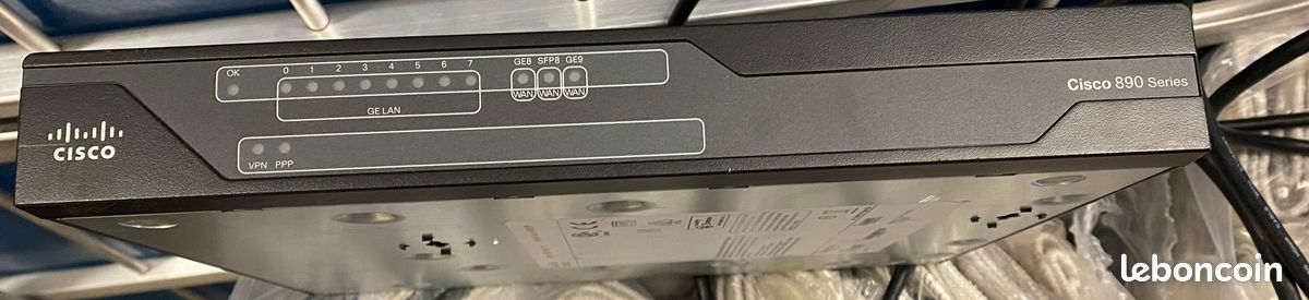 Cisco C892FSP (image 1)