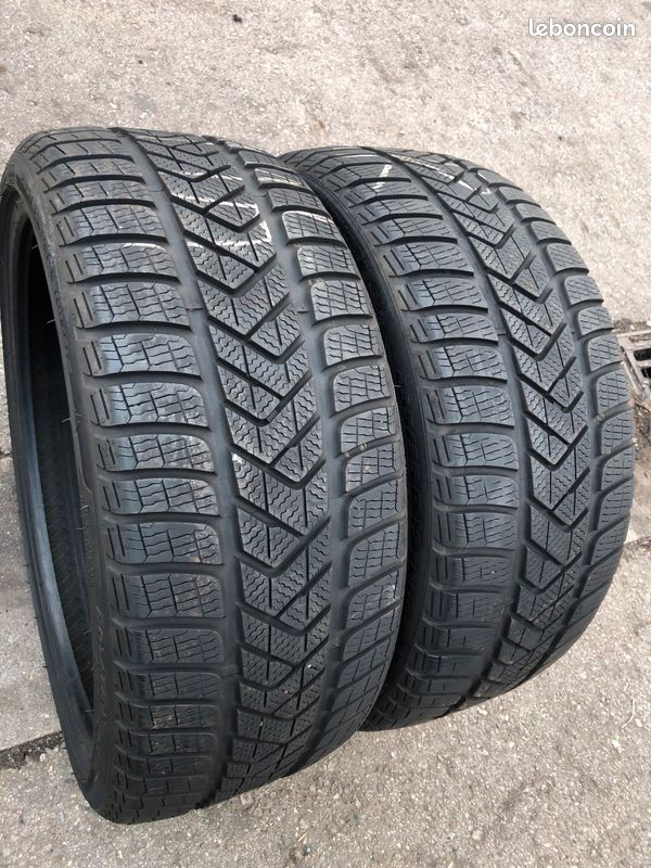 2 (ou4) pneus Pirelli 235/35/19 et 2 (ou4) pneus 255/35/19 avec montage ( déplacement / domicile possible)+ plusieurs tailles en stock 225/40/19 225/45/19 245/35/19 245/40/19 235/40/19 235/55/19 etc (image 1)
